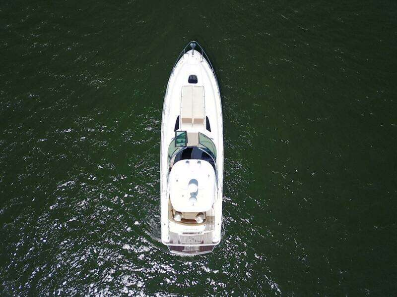 100MILL 35ft Sea Ray Yacht For Sale