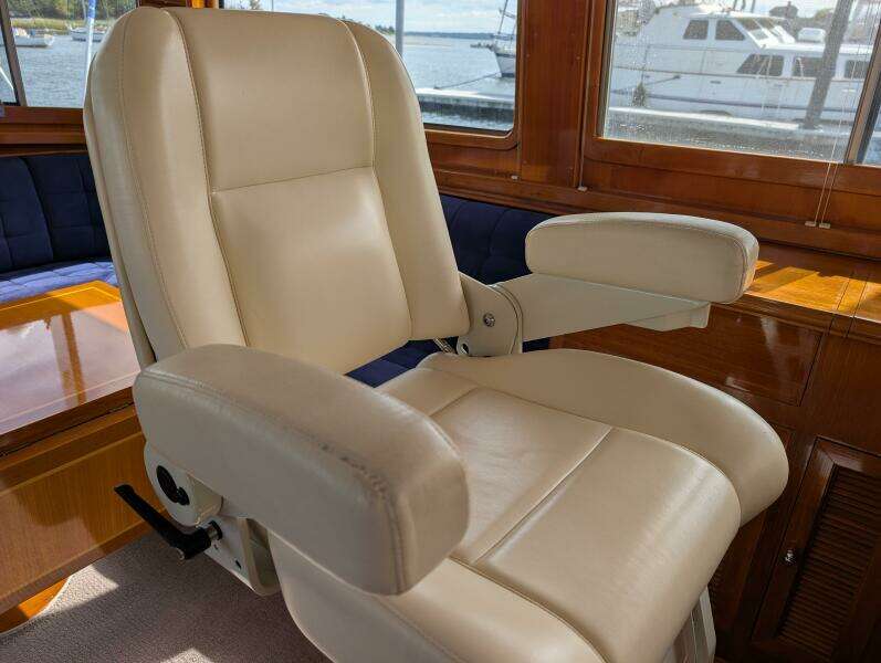 49ft Grand Banks Yacht For Sale