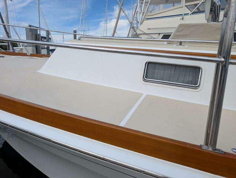 49ft Grand Banks Yacht For Sale