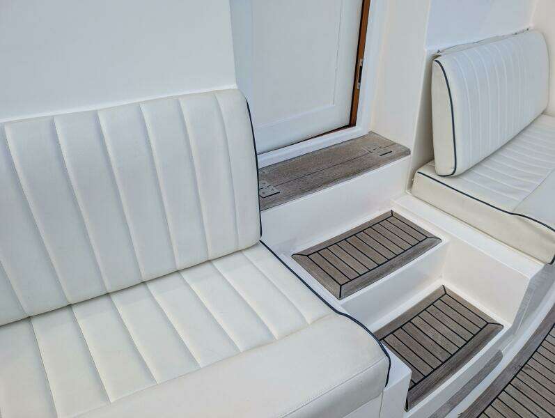 49ft Grand Banks Yacht For Sale