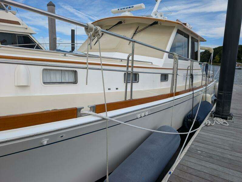 49ft Grand Banks Yacht For Sale