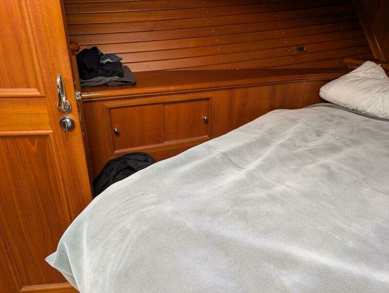 49ft Grand Banks Yacht For Sale