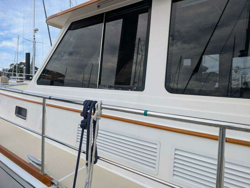 49ft Grand Banks Yacht For Sale