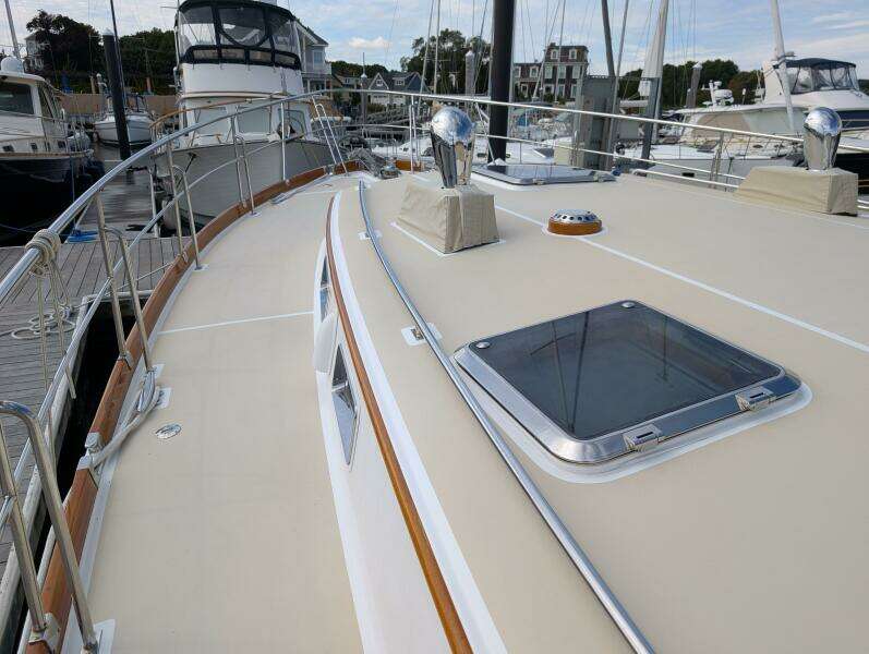 49ft Grand Banks Yacht For Sale