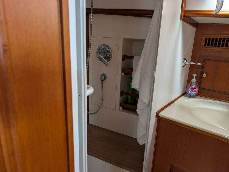 49ft Grand Banks Yacht For Sale