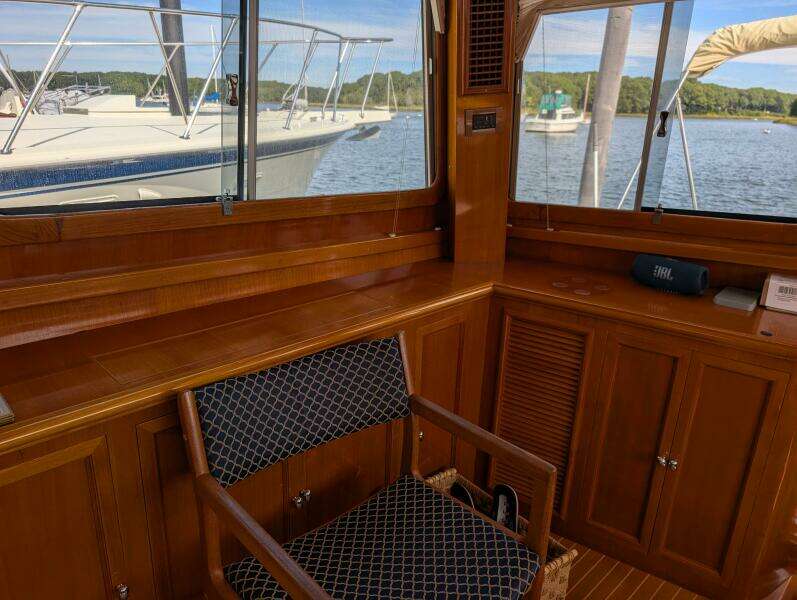 49ft Grand Banks Yacht For Sale