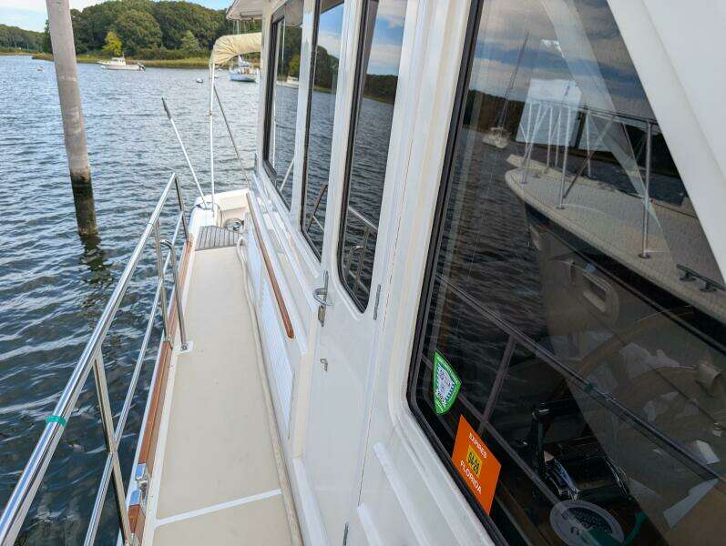 49ft Grand Banks Yacht For Sale