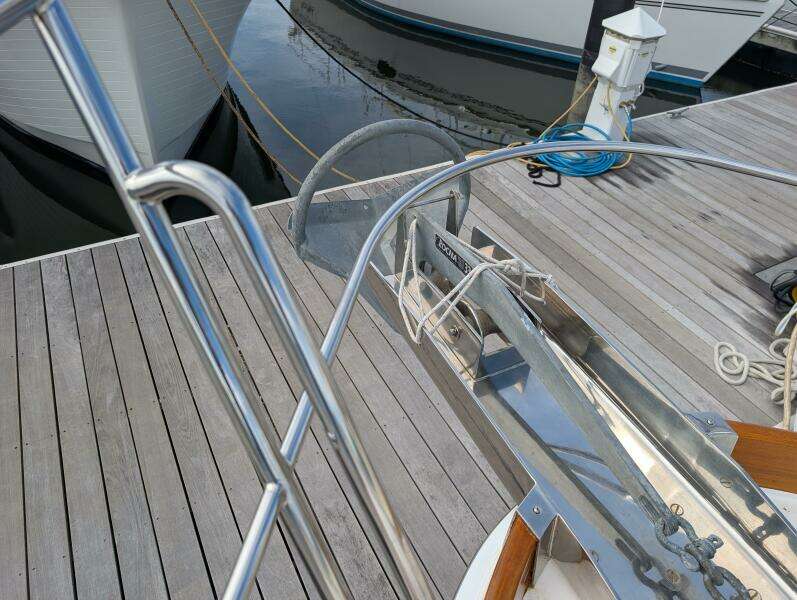 49ft Grand Banks Yacht For Sale