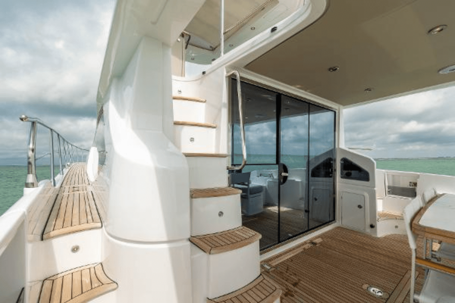 55ft Azimut Yacht For Sale