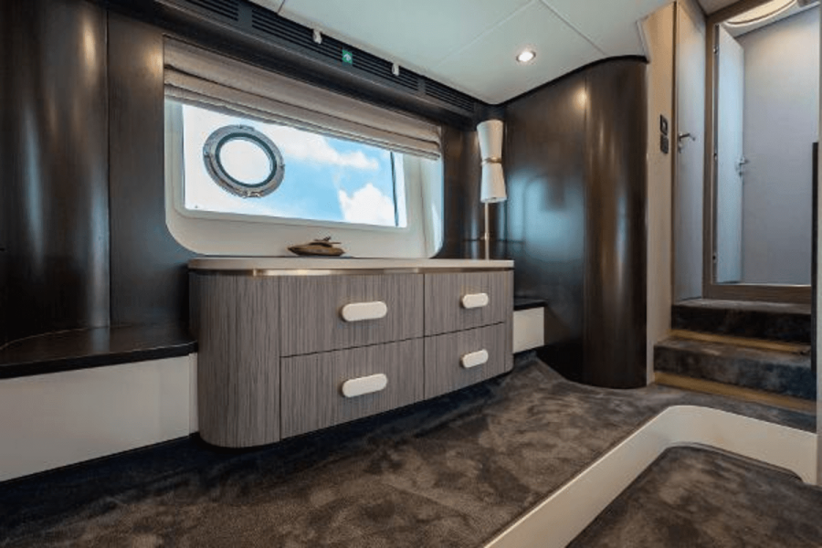 55ft Azimut Yacht For Sale