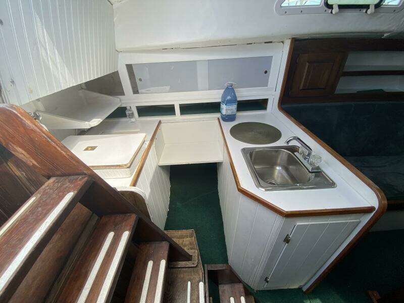 Morning Dove 35ft Hughes Columbia Yacht For Sale