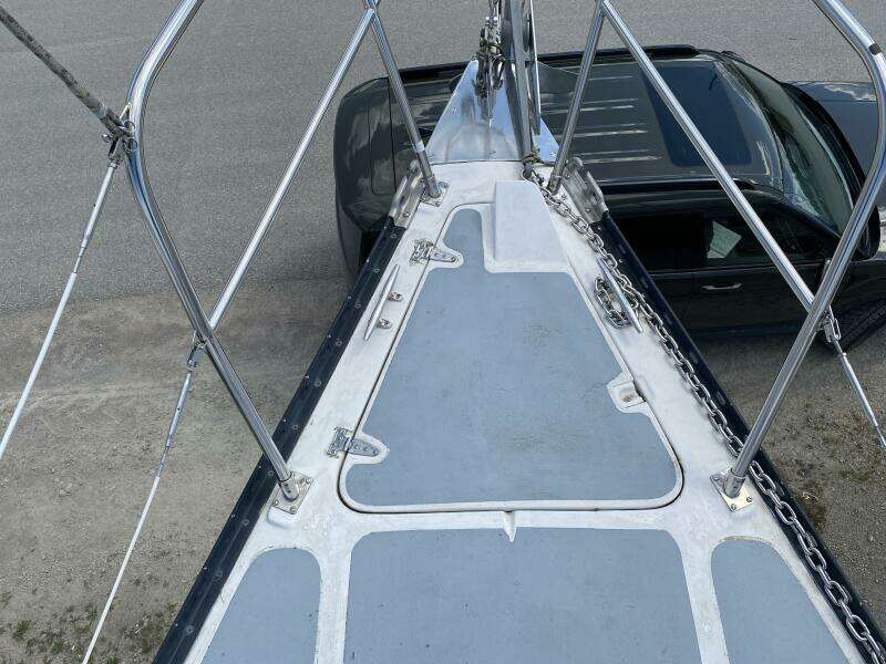 Morning Dove 35ft Hughes Columbia Yacht For Sale