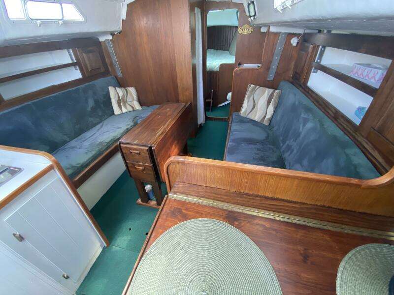Morning Dove 35ft Hughes Columbia Yacht For Sale