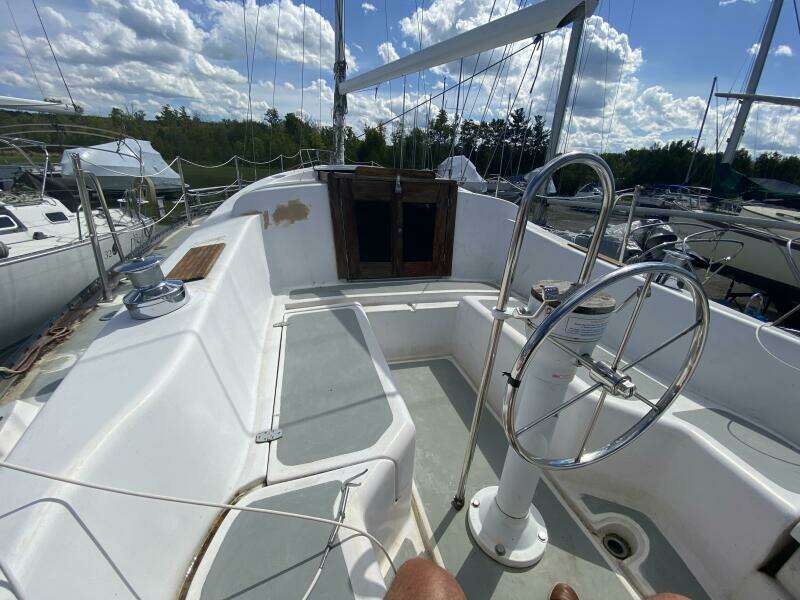 Morning Dove 35ft Hughes Columbia Yacht For Sale