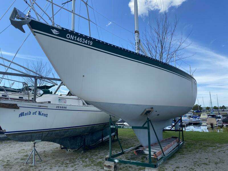 Morning Dove 35ft Hughes Columbia Yacht For Sale