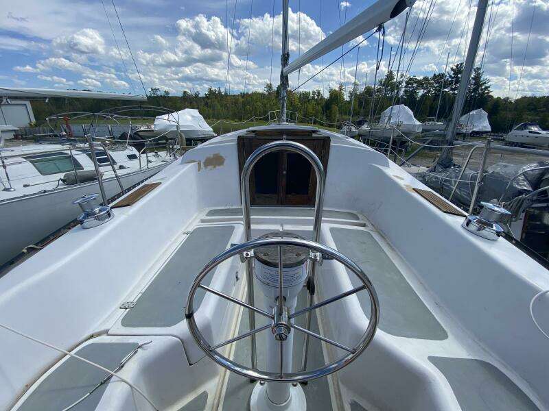 Morning Dove 35ft Hughes Columbia Yacht For Sale