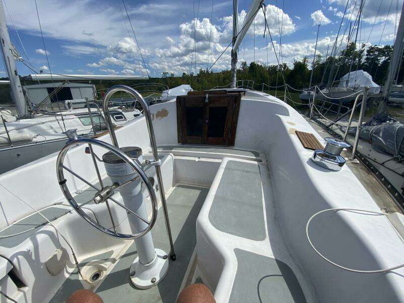 Morning Dove 35ft Hughes Columbia Yacht For Sale