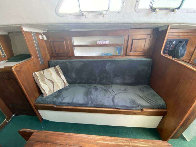 Morning Dove 35ft Hughes Columbia Yacht For Sale