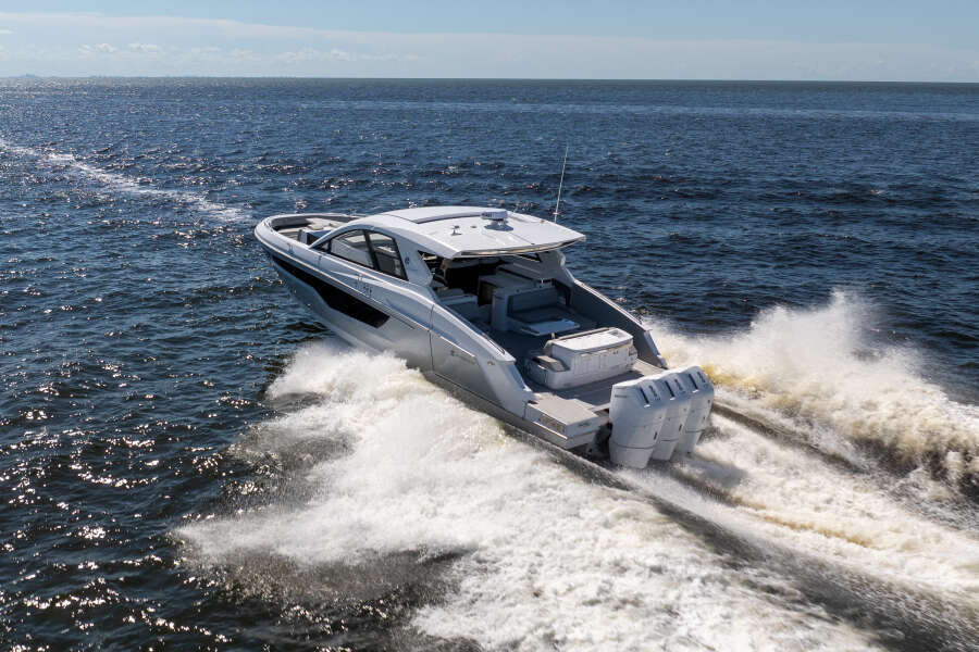 50ft Cruisers Yachts Yacht For Sale