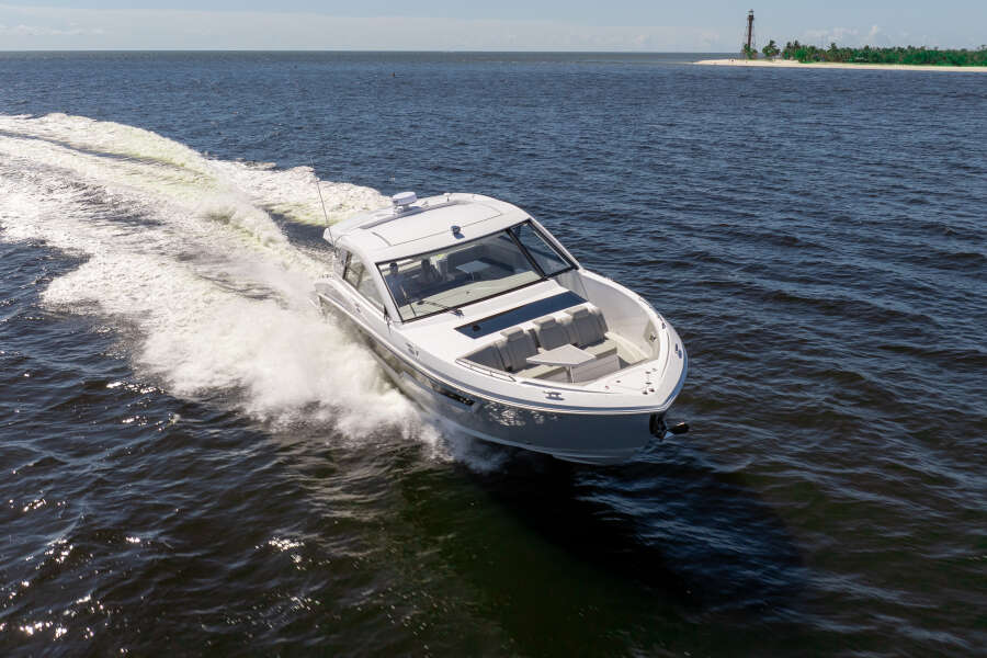 50ft Cruisers Yachts Yacht For Sale