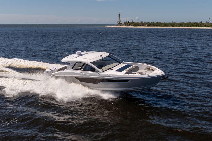50ft Cruisers Yachts Yacht For Sale