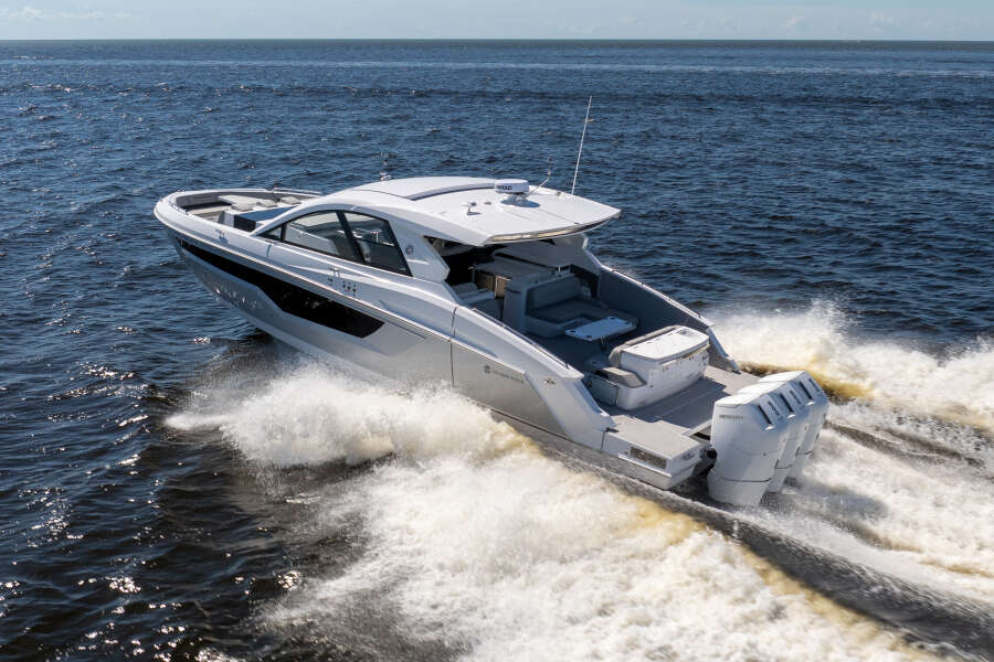 50ft Cruisers Yachts Yacht For Sale