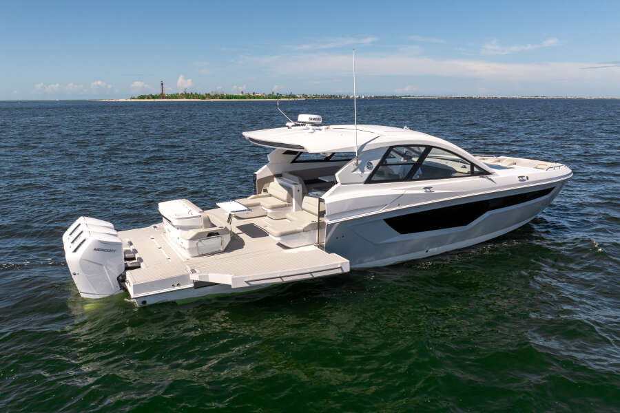 50ft Cruisers Yachts Yacht For Sale