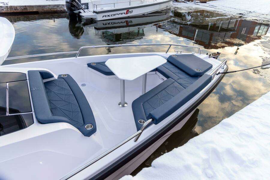 29ft Axopar Yacht For Sale