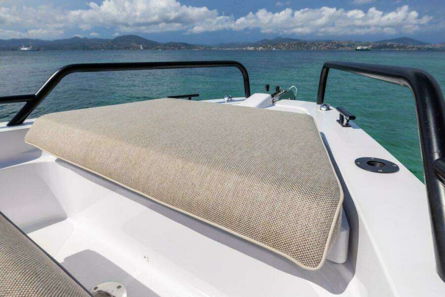 37ft Axopar Yacht For Sale