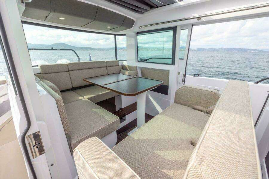 37ft Axopar Yacht For Sale