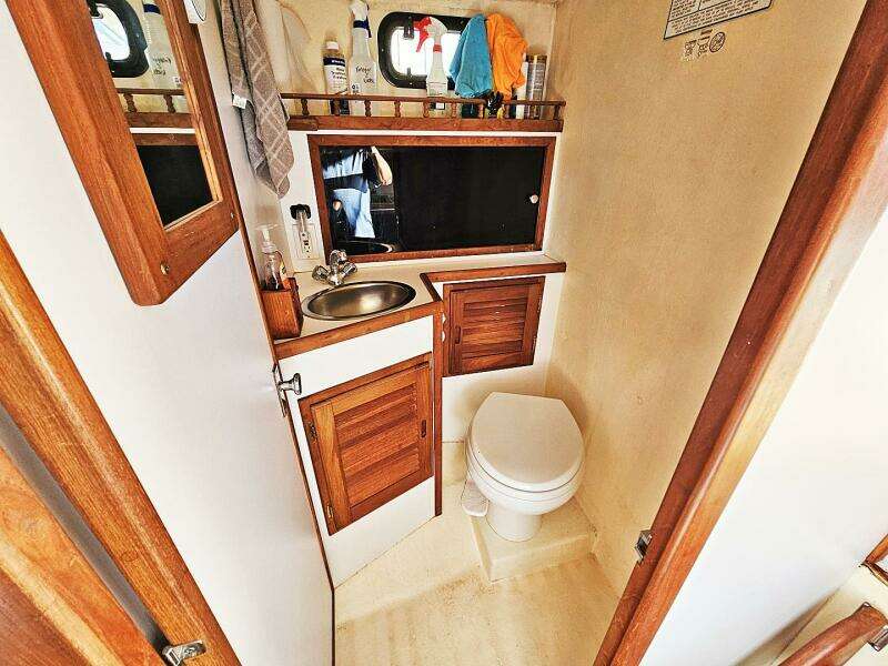 A LURE 35ft Eastern Yacht For Sale