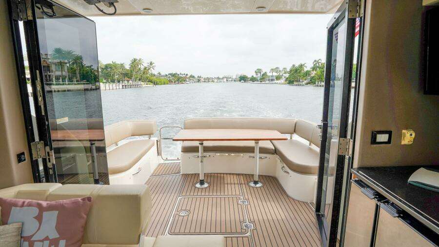All Good 43ft Carver Yacht For Sale