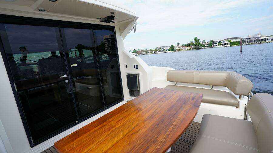 All Good 43ft Carver Yacht For Sale