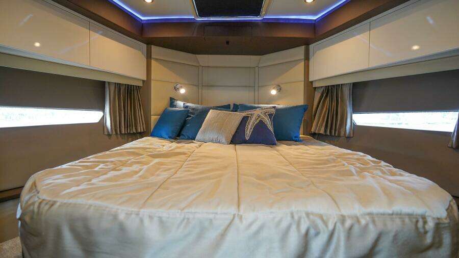 All Good 43ft Carver Yacht For Sale