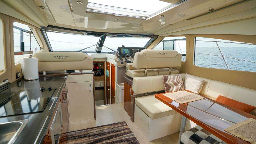 All Good 43ft Carver Yacht For Sale