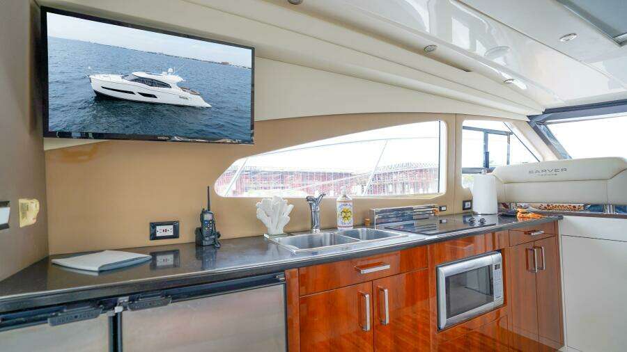 All Good 43ft Carver Yacht For Sale
