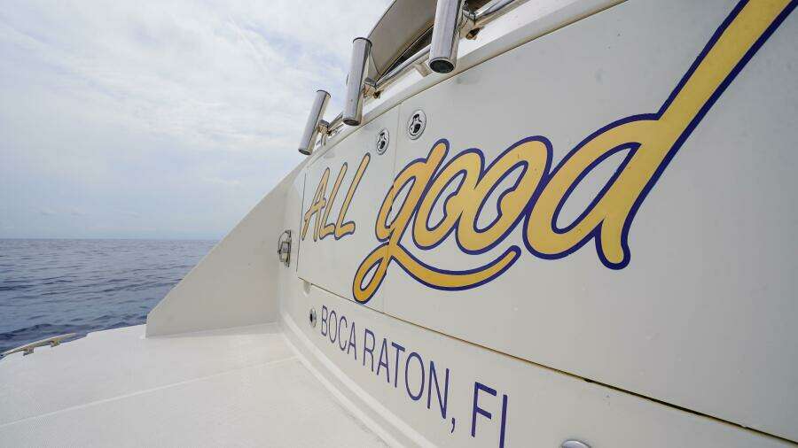 All Good 43ft Carver Yacht For Sale