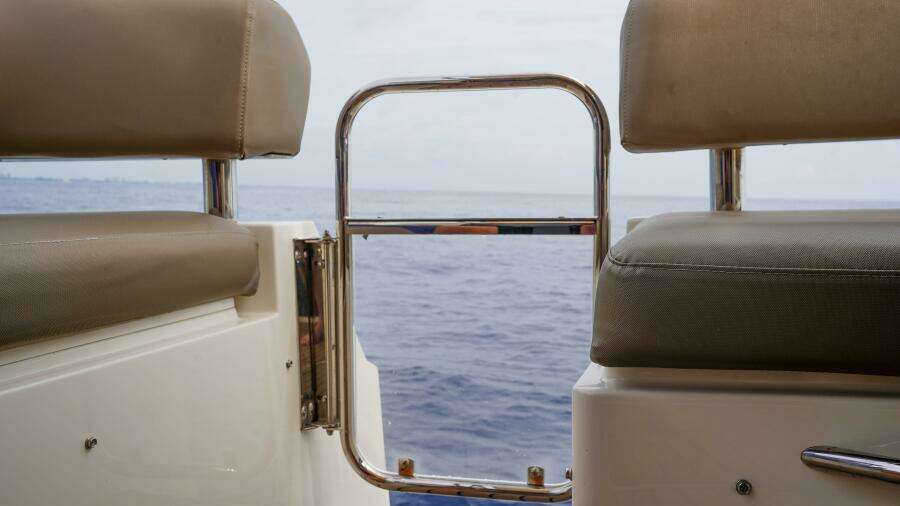 All Good 43ft Carver Yacht For Sale