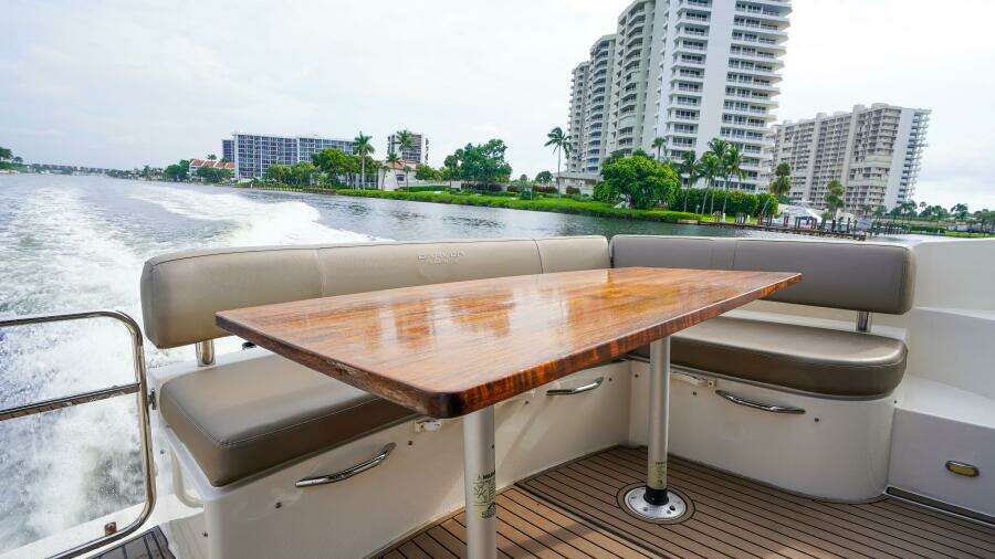 All Good 43ft Carver Yacht For Sale