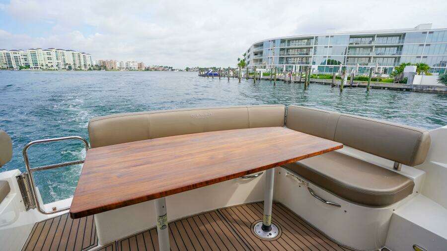 All Good 43ft Carver Yacht For Sale