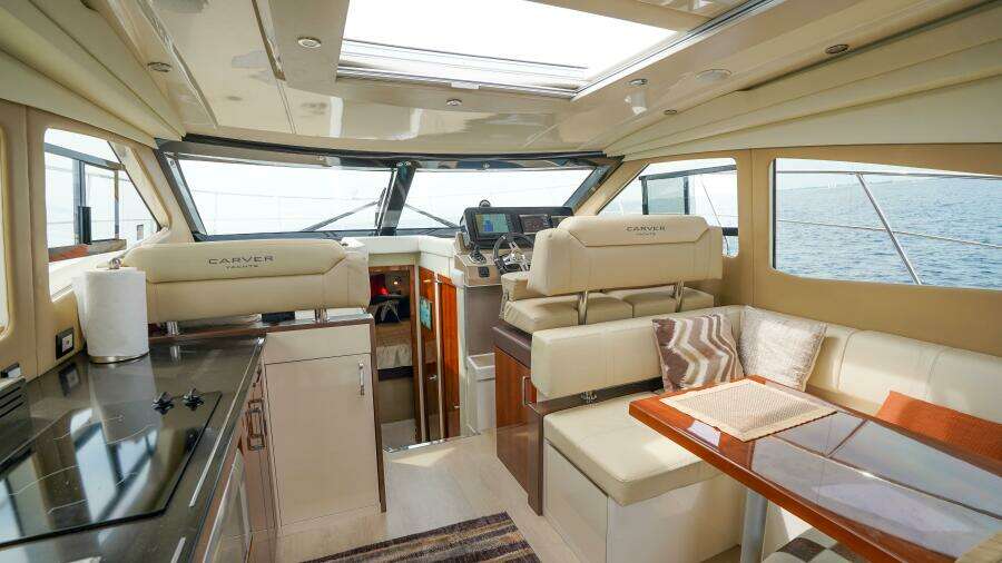 All Good 43ft Carver Yacht For Sale