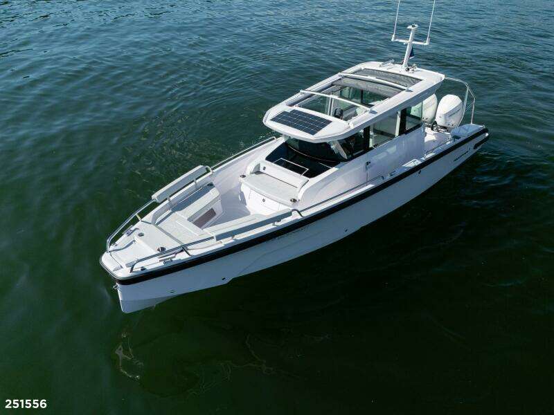 29ft Axopar Yacht For Sale