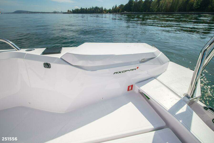 29ft Axopar Yacht For Sale
