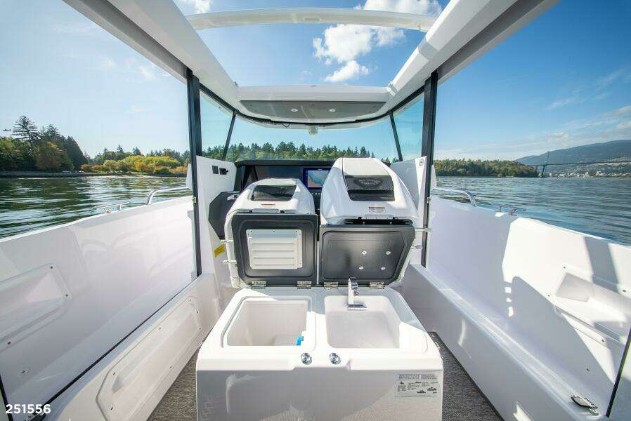 29ft Axopar Yacht For Sale
