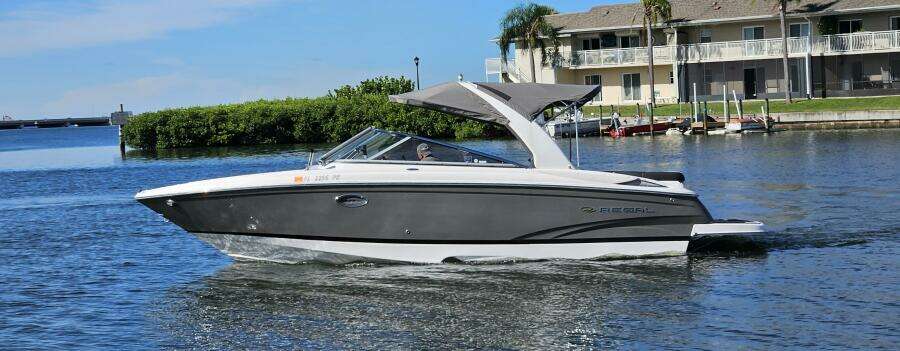 27ft Regal Yacht For Sale
