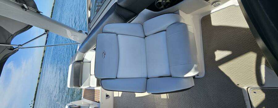 27ft Regal Yacht For Sale