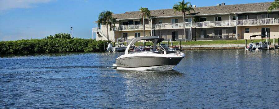 27ft Regal Yacht For Sale
