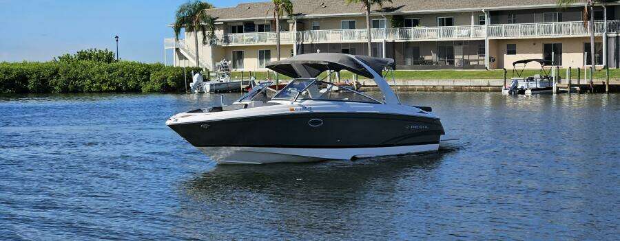 27ft Regal Yacht For Sale