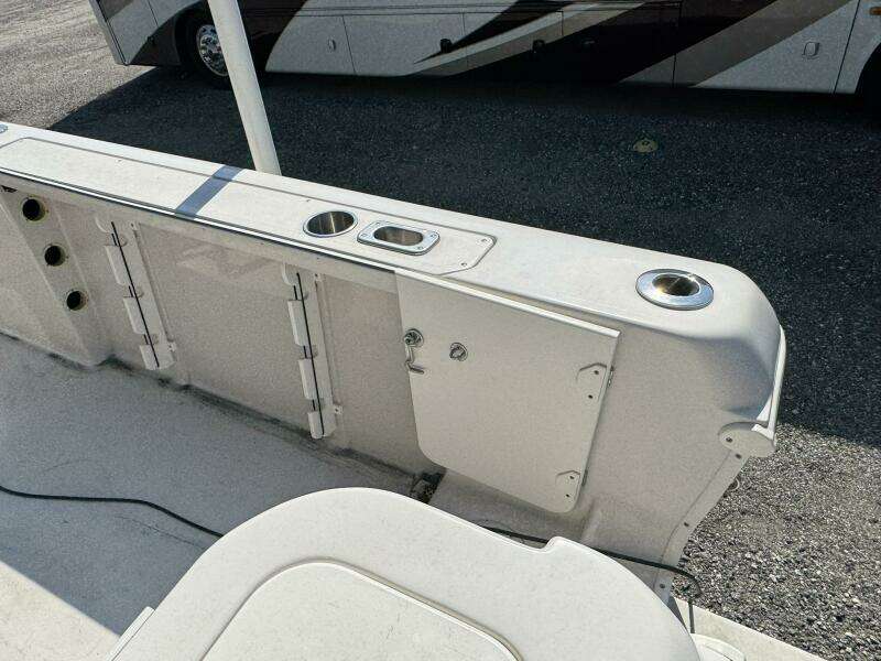 24ft Pro Line Yacht For Sale