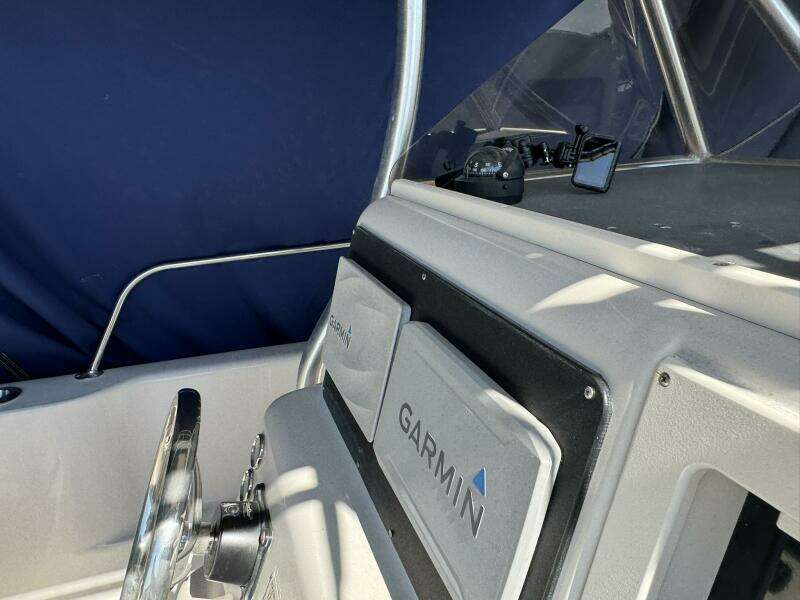 24ft Pro Line Yacht For Sale